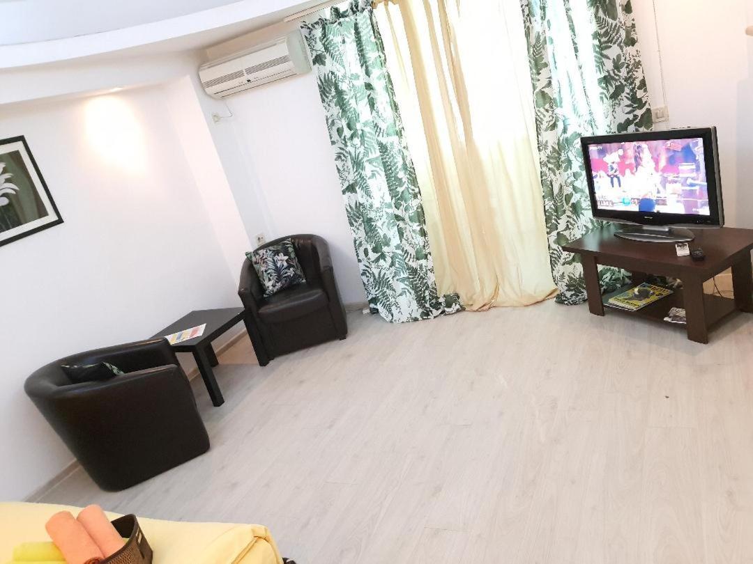 Global Downtown Apartments - Universitate - Balcescu Bucarest Esterno foto
