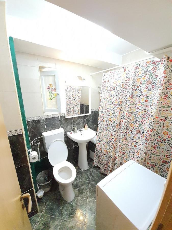 Global Downtown Apartments - Universitate - Balcescu Bucarest Esterno foto
